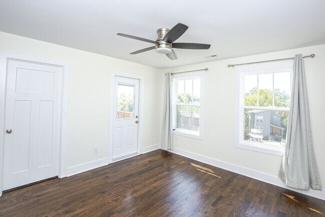 Building Photo - Beautiful Modern Home in East Nashville
