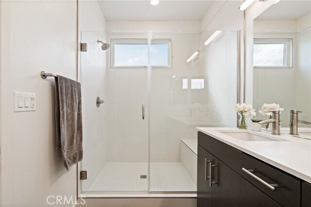 Building Photo - 2700 E Chaucer St