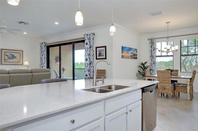 Building Photo - 10063 Crooked Crk Dr