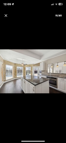 Building Photo - 9120 Nob Hill Dr