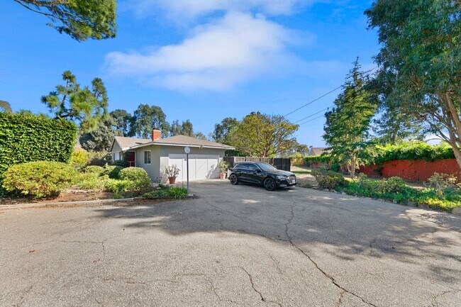 Building Photo - 29242 Heathercliff Rd