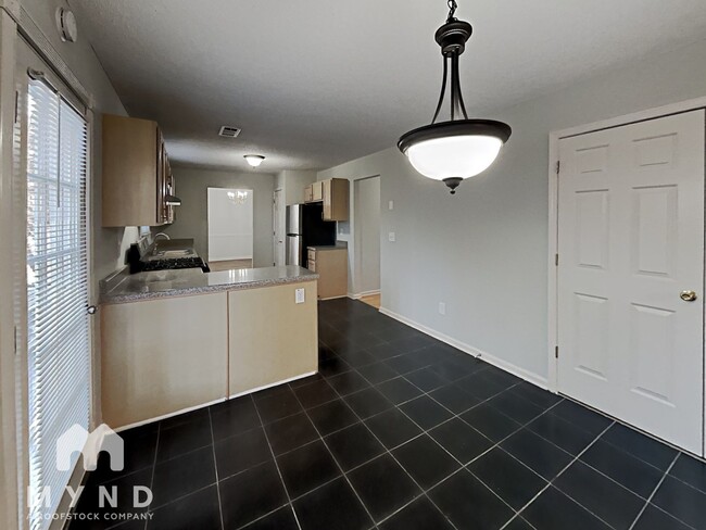 Building Photo - 3493 Riverview Chase Way