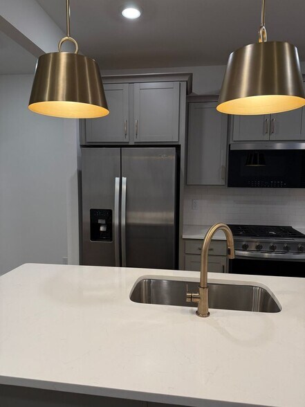 Building Photo - 514 W Norvell Ct