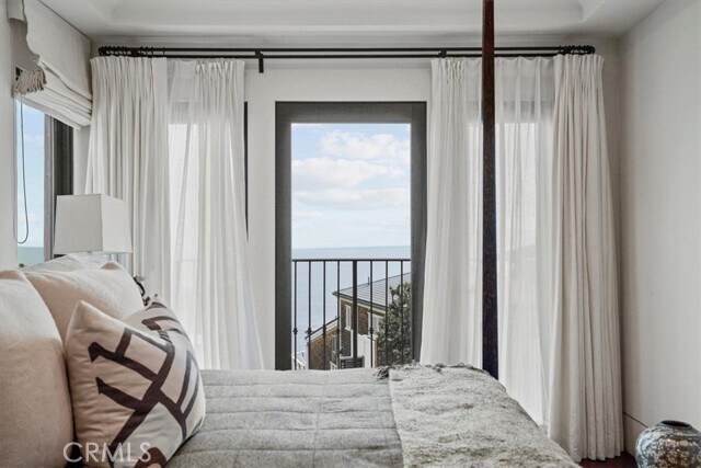 Building Photo - 1920 Ocean Way