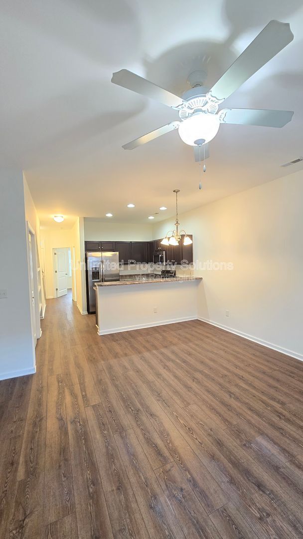 Building Photo - 4643 Andros Ln