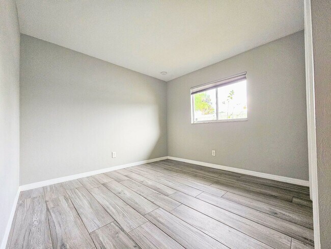 Building Photo - Charming 3BR Retreat with Private Patio & Spacious Yard