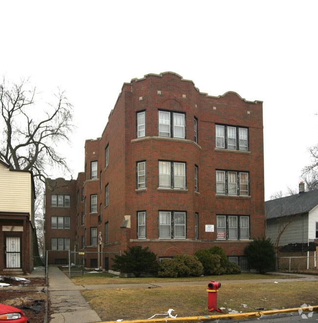 Building Photo - 7933 S Woodlawn Ave