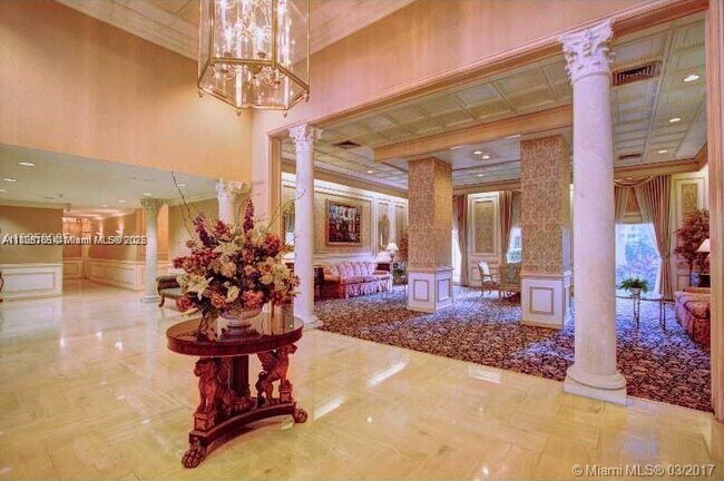Building Photo - 2500 Parkview Dr