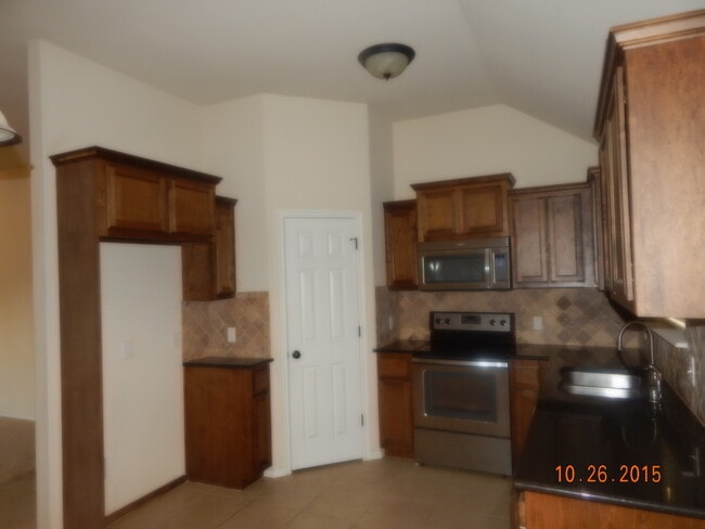 Building Photo - Great Home located in the heart of Edmond!  Highly Rated Edmond Schools