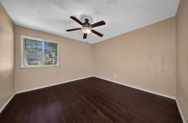 Building Photo - Updated 2 Bedroom Condo in Loma Linda