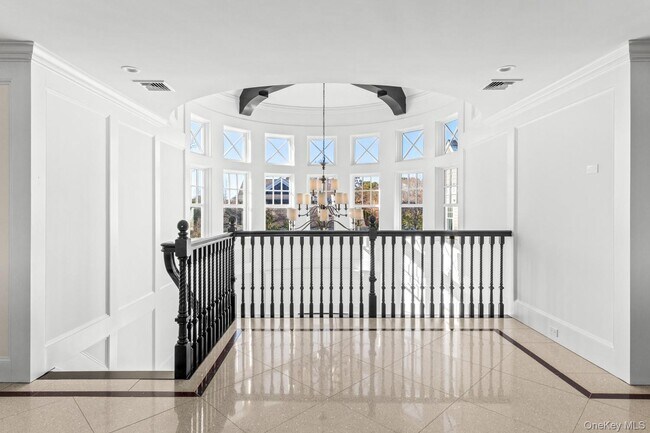 Building Photo - 17 Ludlow Ln