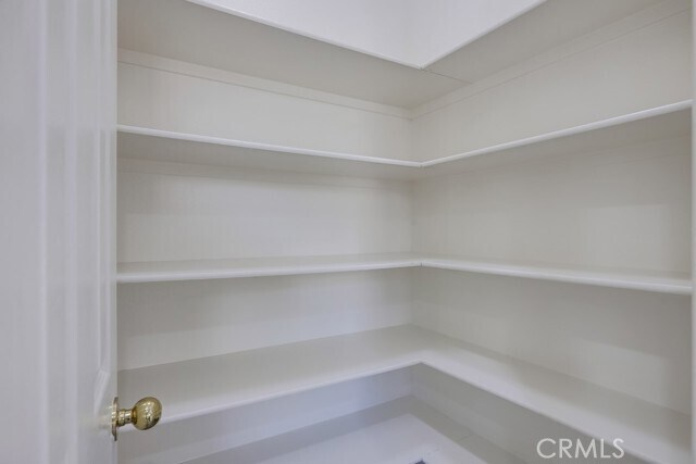 Building Photo - 321 N Riley Ct
