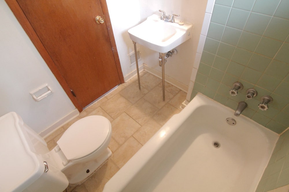 Building Photo - 421 Franklin Ave