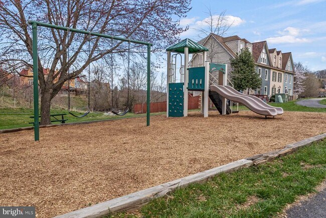 Building Photo - 10610 High Beach Ct