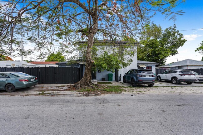 Building Photo - 2275 NW 30th St