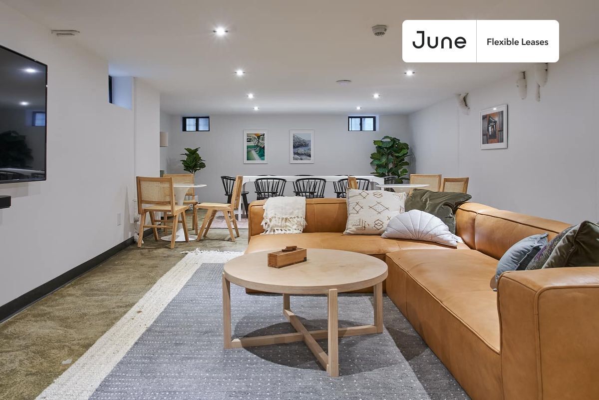 Building Photo - Charming Private ROOM in Bed-Stuy