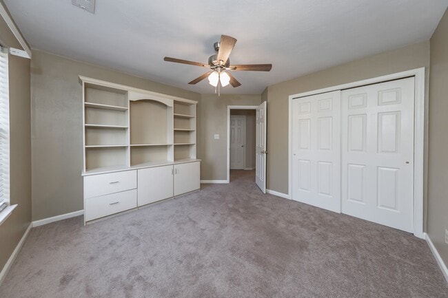 Building Photo - 308 Ferguson Bend