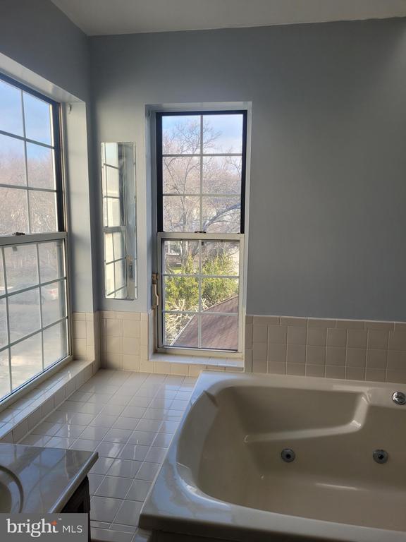 Building Photo - 7014 Megan Ln