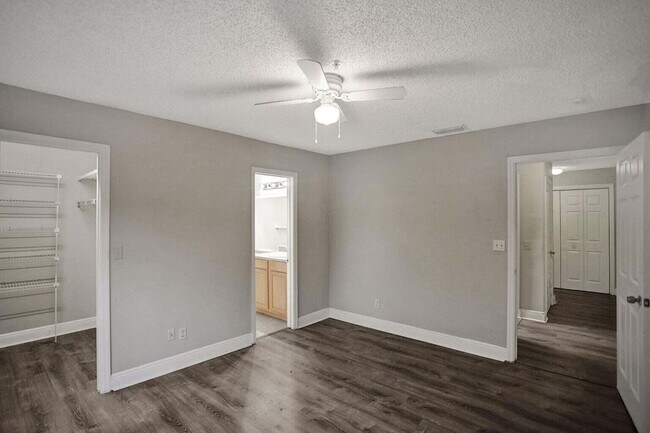 Building Photo - 2301 N Congress Ave