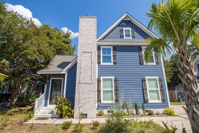 Building Photo - Charming 3-Bed, 3.5-Bath Home Near Augusta...
