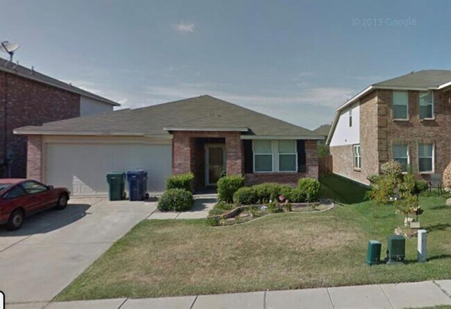 Primary Photo - Totally Remodeled 4 bed 2 bath