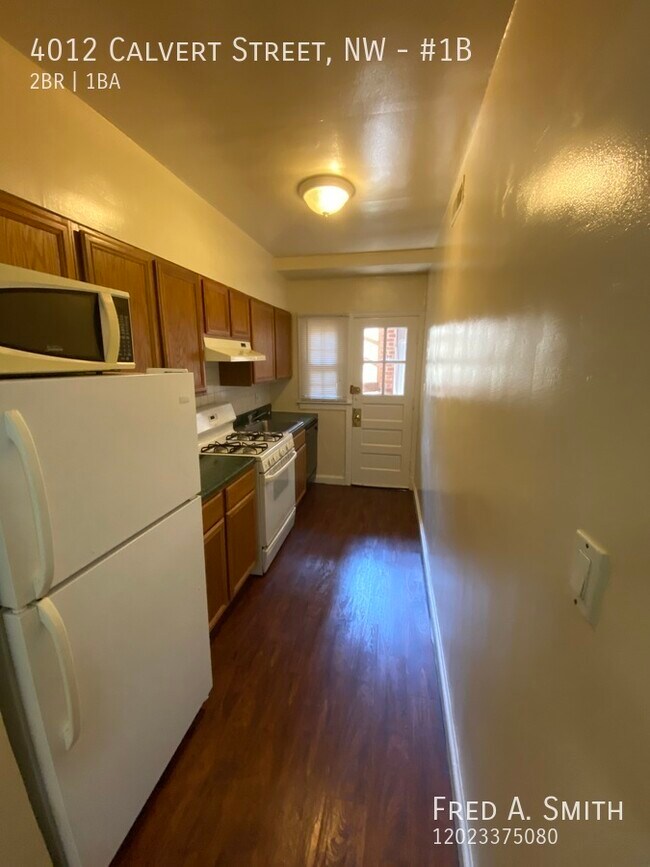 Building Photo - 4012 Calvert St NW