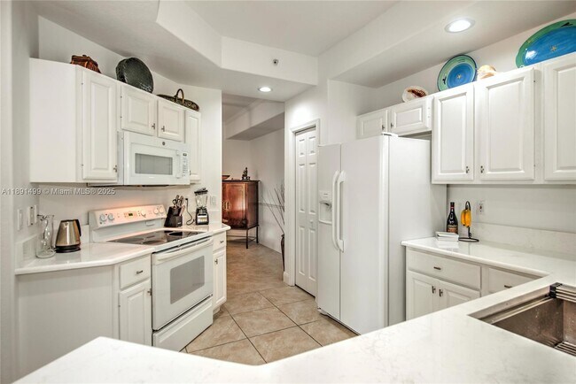 Building Photo - 8385 Whisper Trace Way