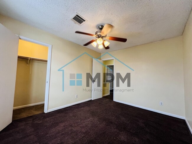 Building Photo - 117 Jennifer Ln