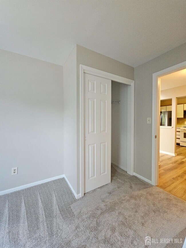 Building Photo - 2809 Ridgefield Ct