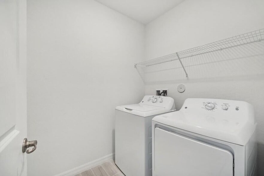 Building Photo - 5008 Armina Pl