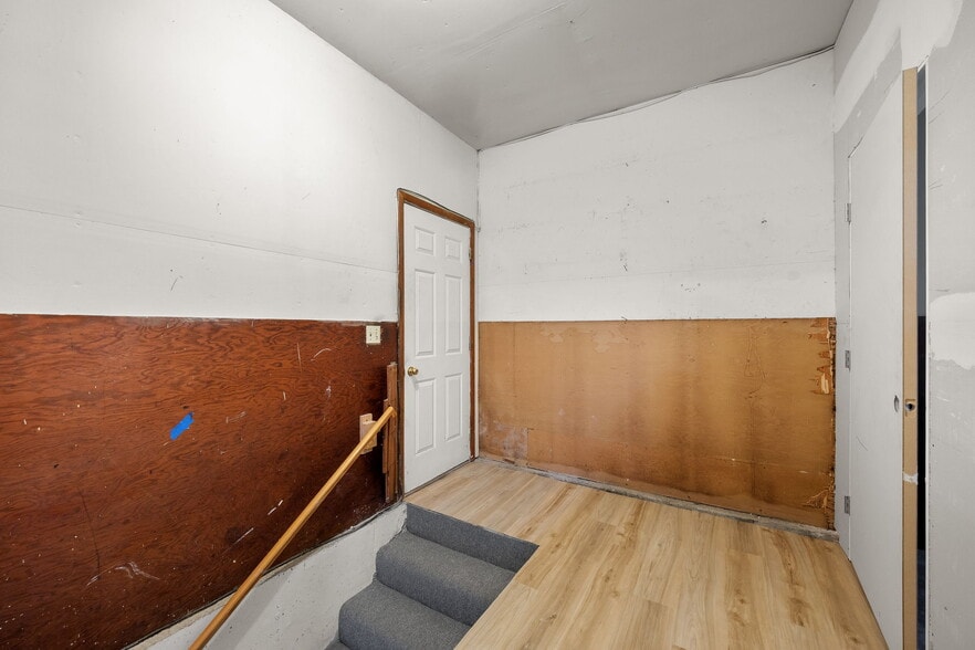 Building Photo - 709 SW 7 St