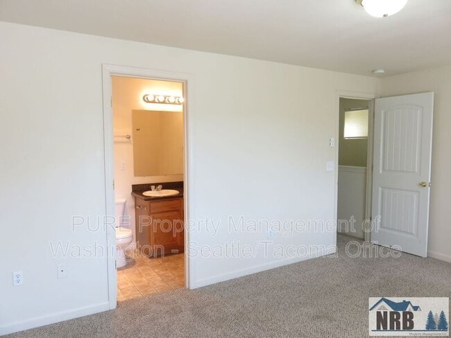Building Photo - 4043 S Warner St