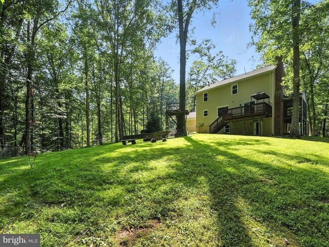 Building Photo - 11109 Ravine Dr