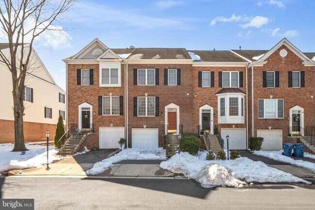 Building Photo - 6340 Cullen Pl