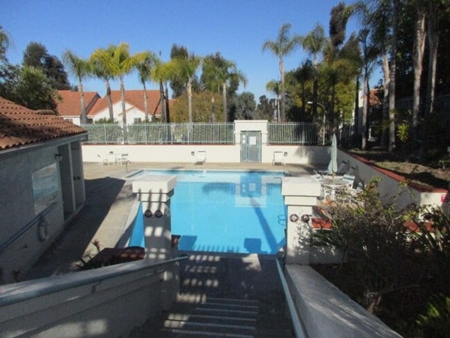 Building Photo - Scripps Ranch - Upgraded - 2BD/2BA - Unit in Terraces at Scripps Ranch