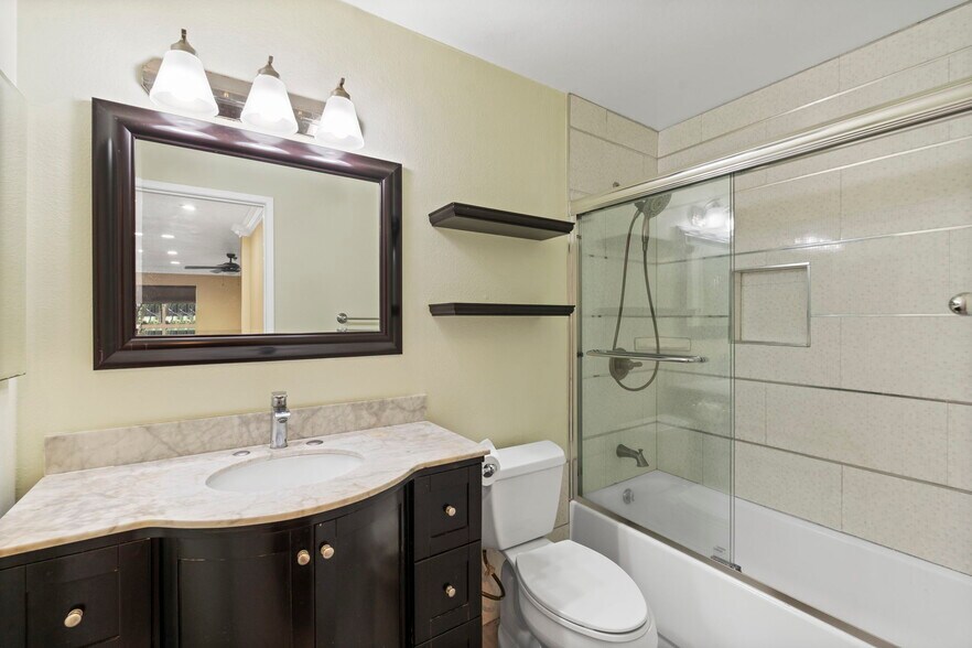 Building Photo - 3113 Raintree Cir