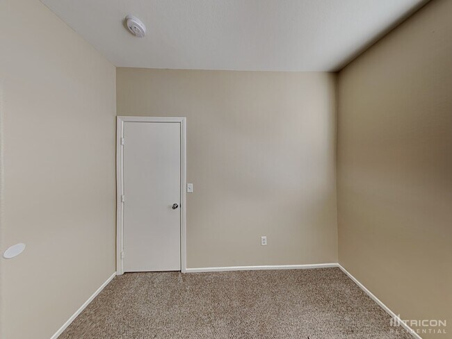 Building Photo - 3669 Karissa Heights Pl