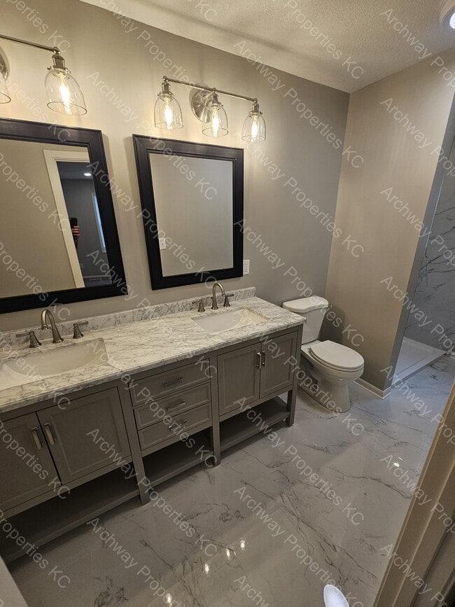 Building Photo - 13016 W 76th Terrace