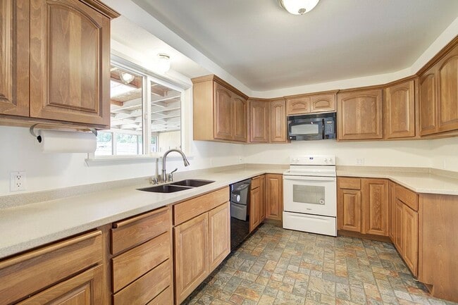 Building Photo - 3Bd/1.75Ba Edmonds House