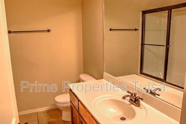 Building Photo - 13696 S 87th E Ave