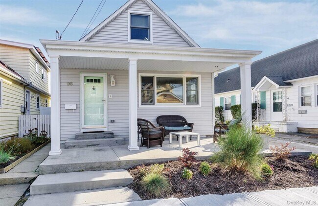 Building Photo - 96 Coronado St