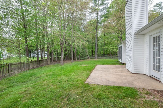 Building Photo - Nice Home in Fletcher!