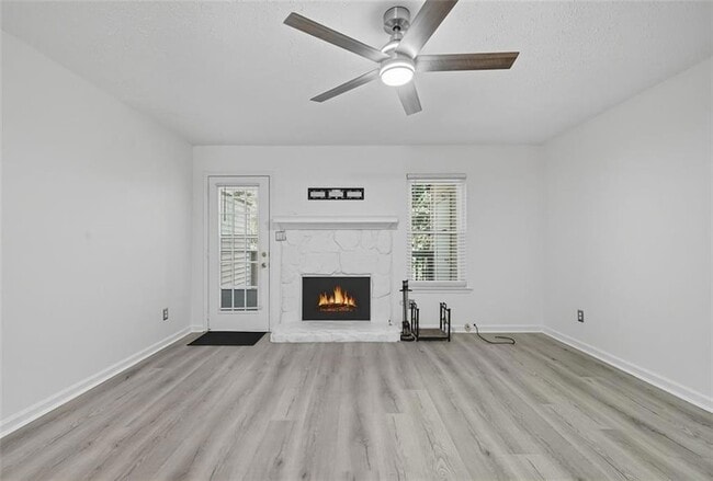 Building Photo - 6615 Sienna Ct