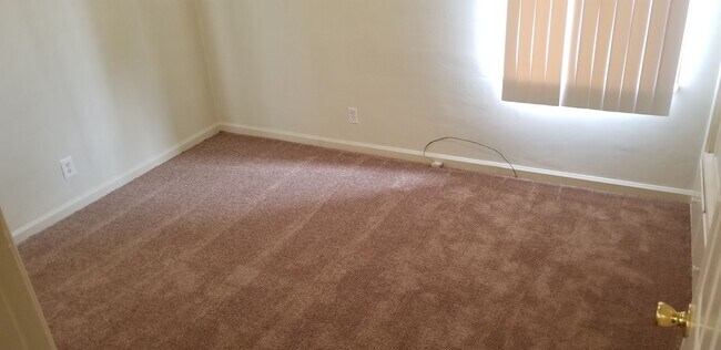 Building Photo - 2233-2235 Euclid