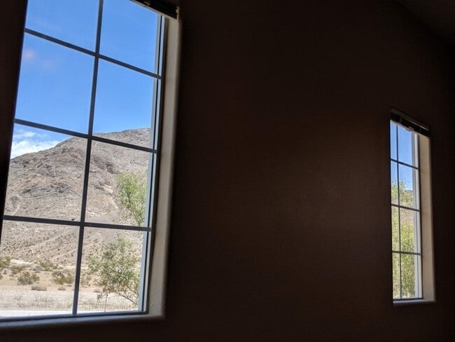Building Photo - 10280 Gilmore Canyon Ct