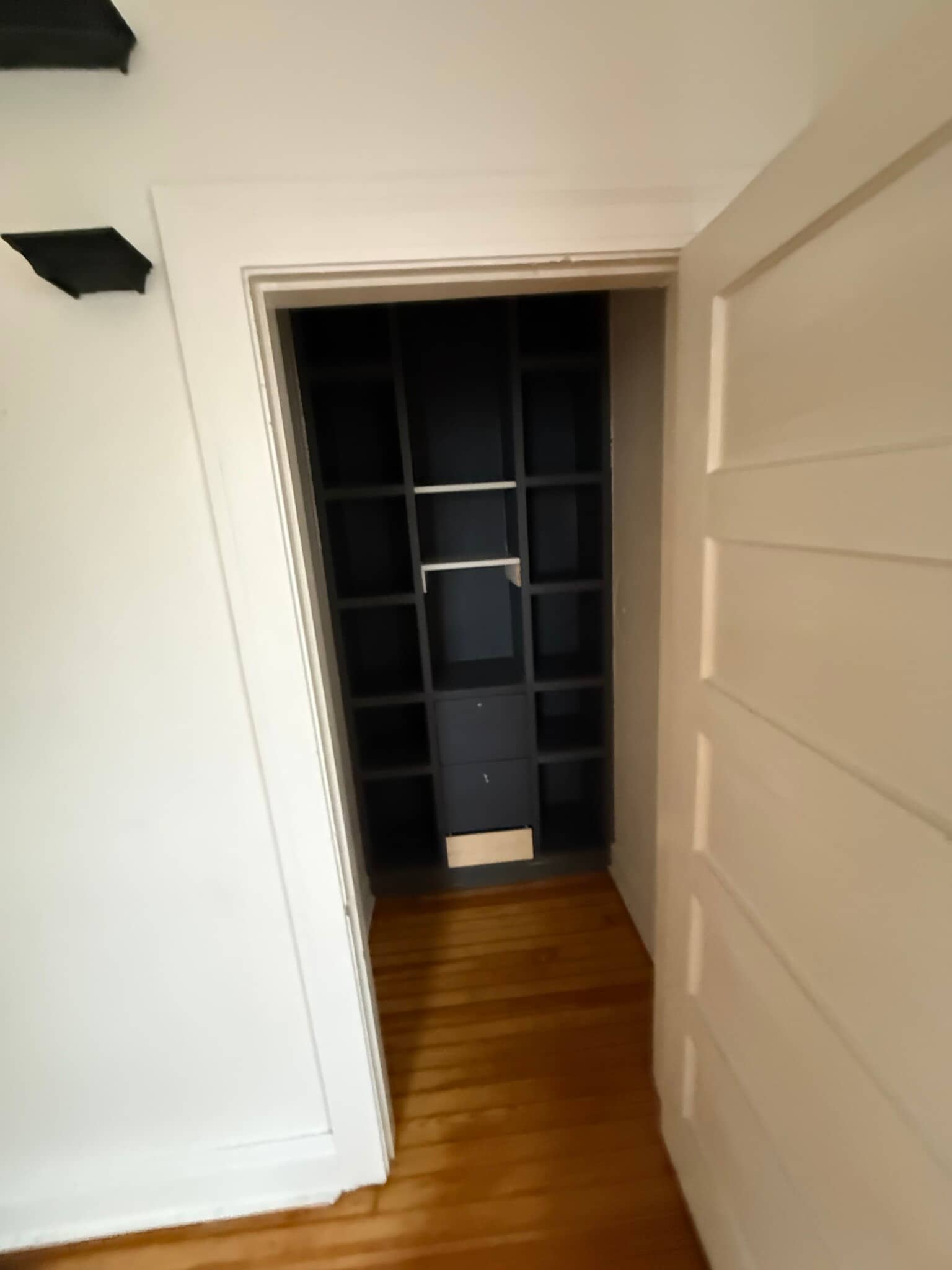 Building Photo - 8436 Burns Ave