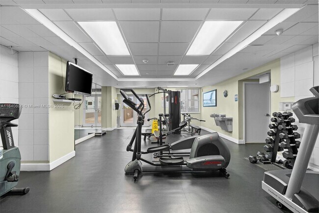 Building Photo - 50 Menores Ave