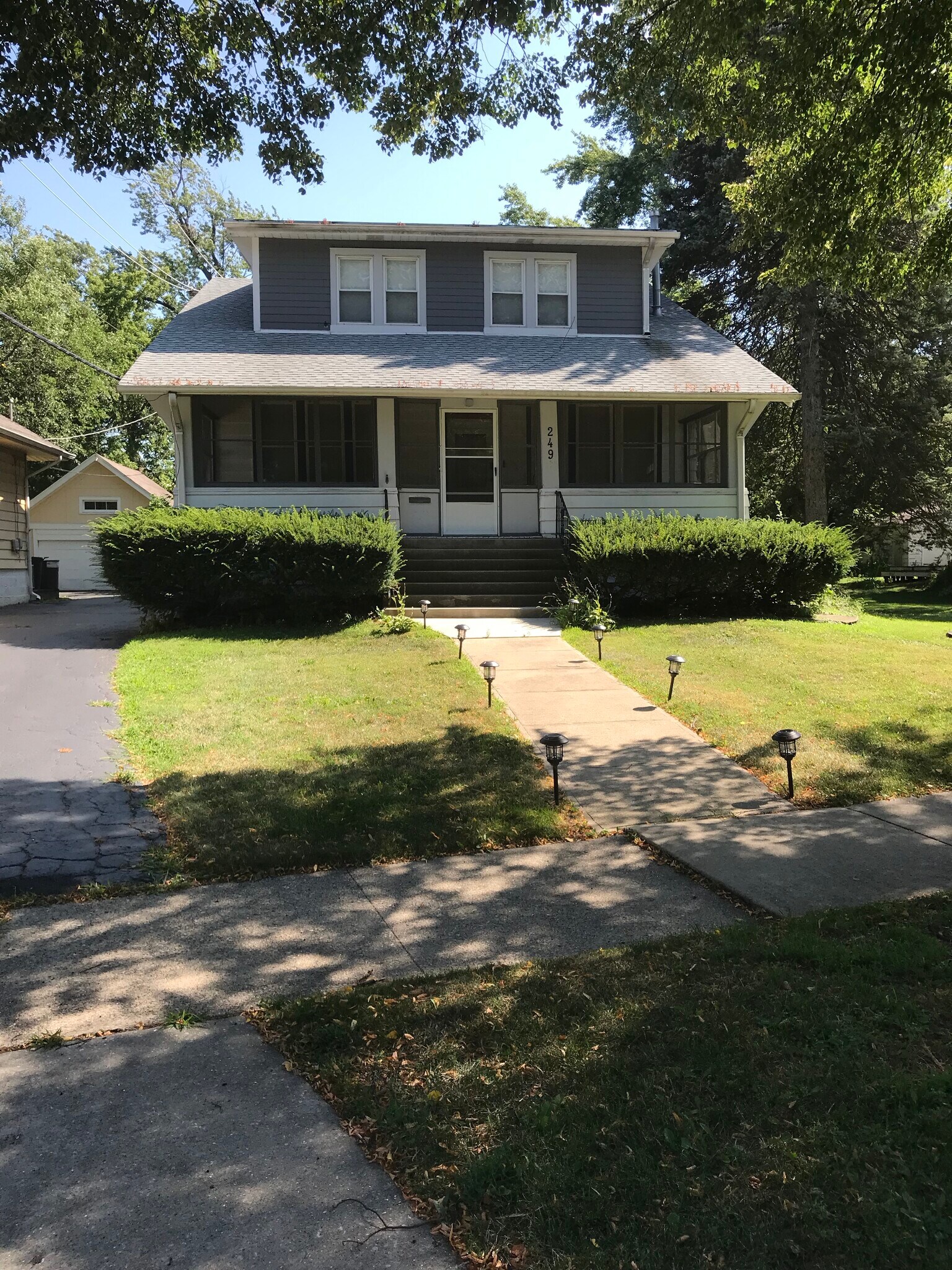 Building Photo - 249 E Park Blvd