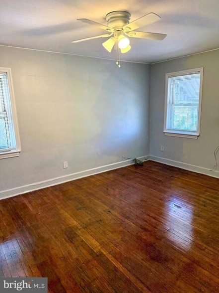 Building Photo - 324 S 27th St