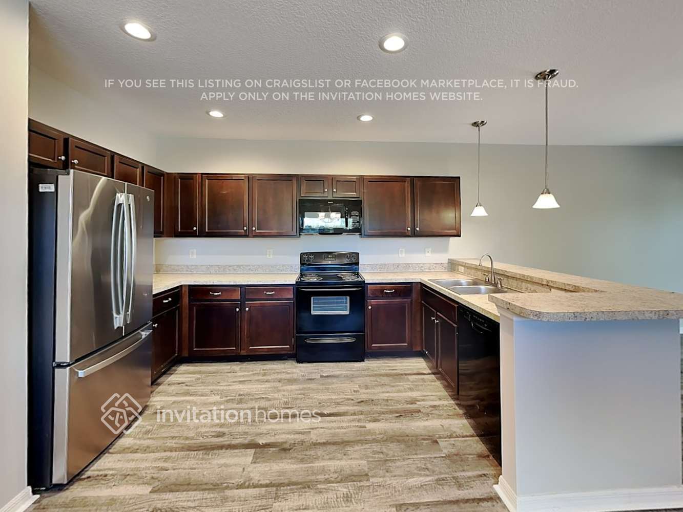 Building Photo - 4004 11th St E